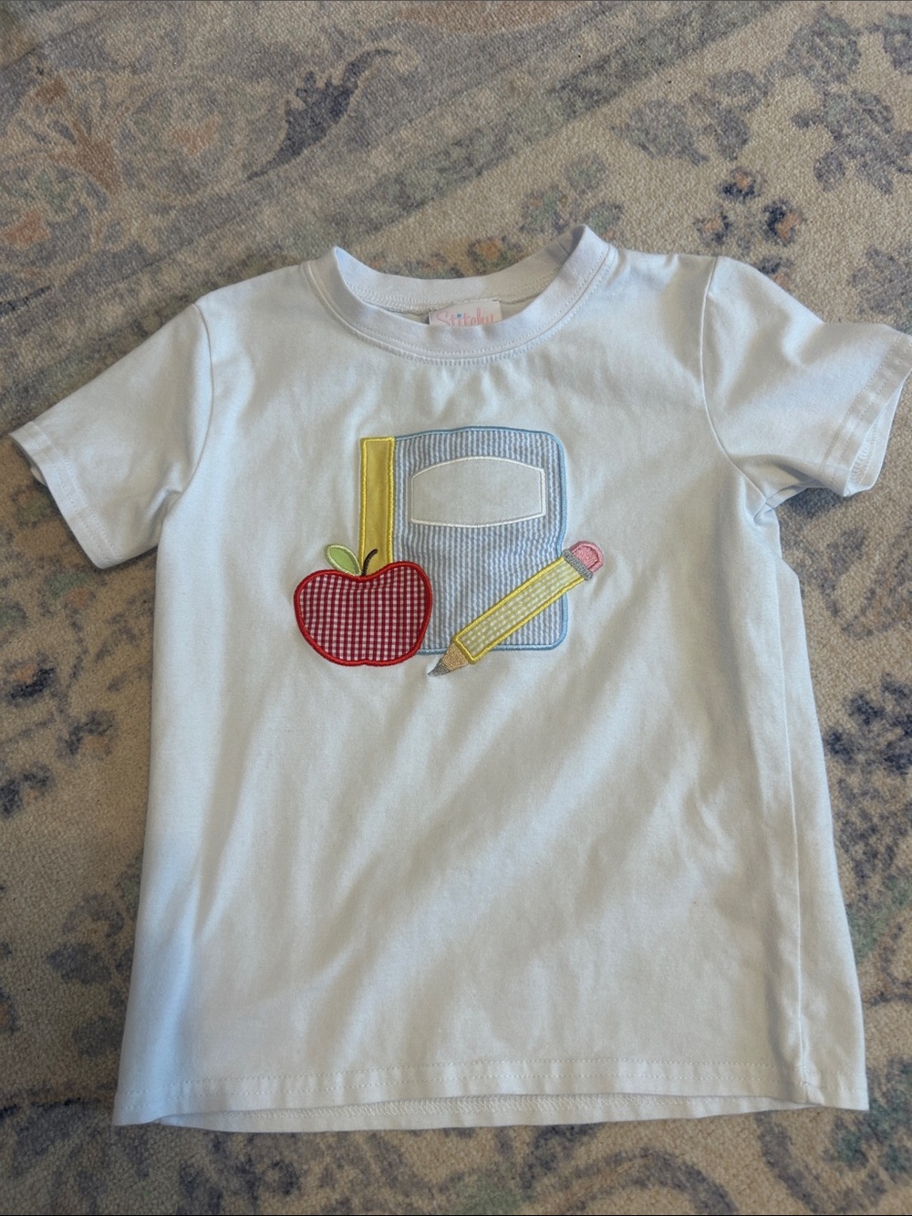 White Short-Sleeve Kids Tee with School Appliqué